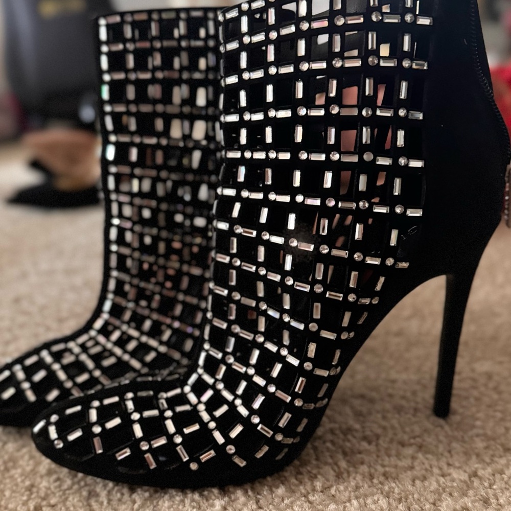 Guess Randir Rhinestone Caged Metallic Booties NWOT